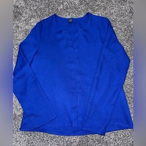 Women’s royal blue blouse